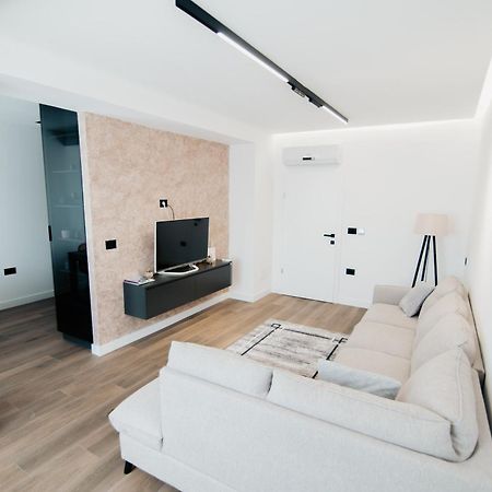 Froa Luxury Apartment Debar Exterior foto