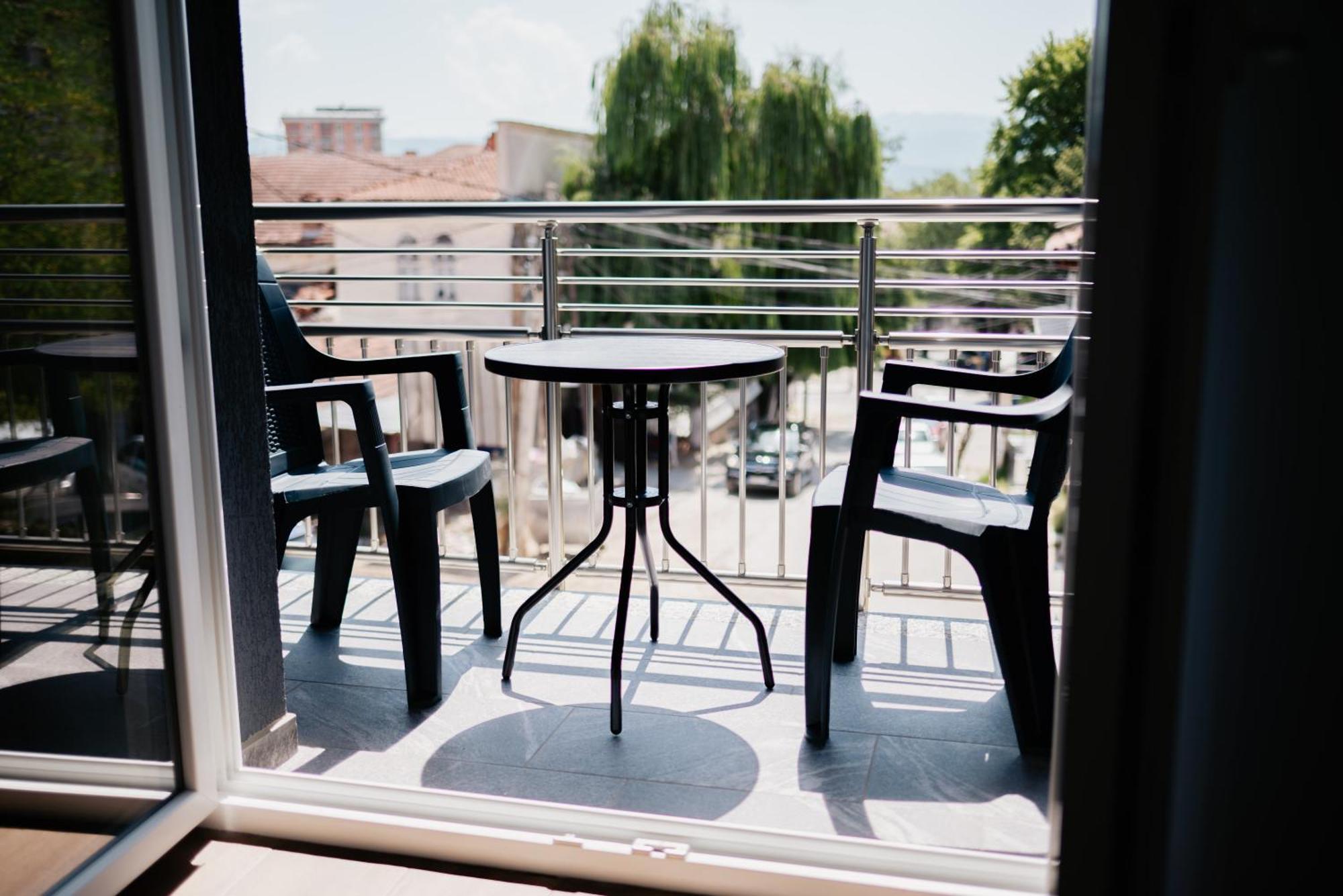 Froa Luxury Apartment Debar Exterior foto